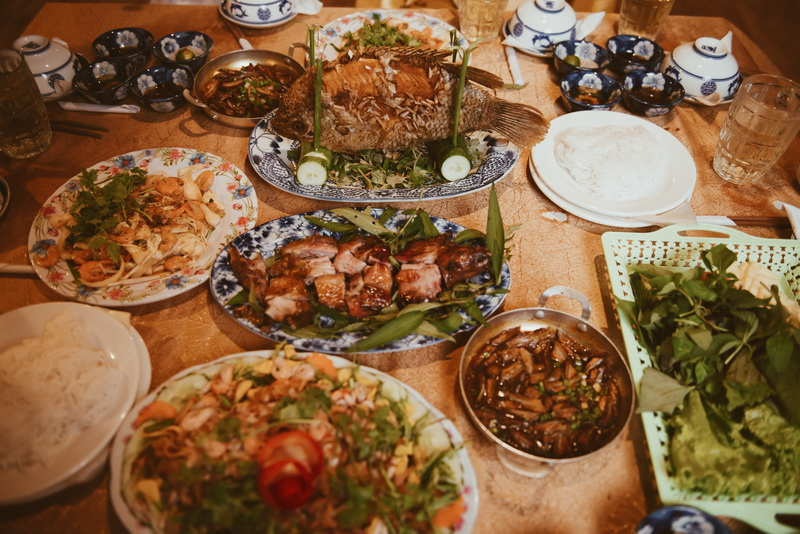 CHƯƠNG TRÌNH TOUR ĐẶC SẮC “BỬA CƠM ĐIỀN CHỦ”